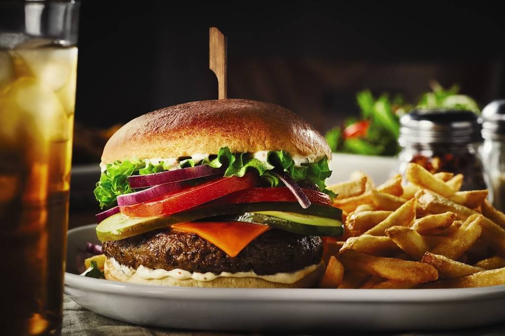 Boston Pizza | restaurant | 2300 Ch Ste-Foy, Sainte-Foy, QC G1V 1S5, Canada | 4189146044 OR +1 418-914-6044