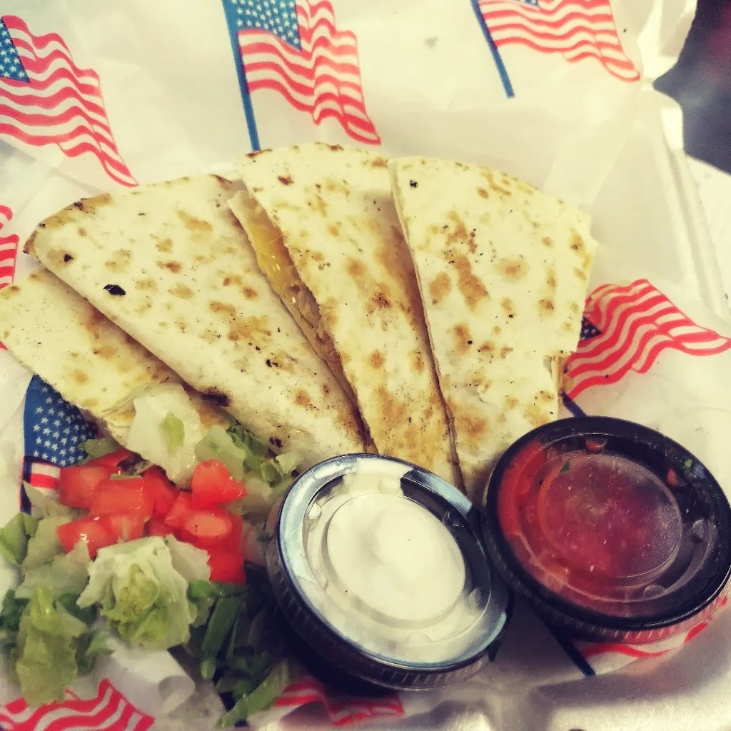 Machos Munchies | restaurant | 2400 Town Center Ave, Melbourne, FL 32940, USA | 3215059626 OR +1 321-505-9626