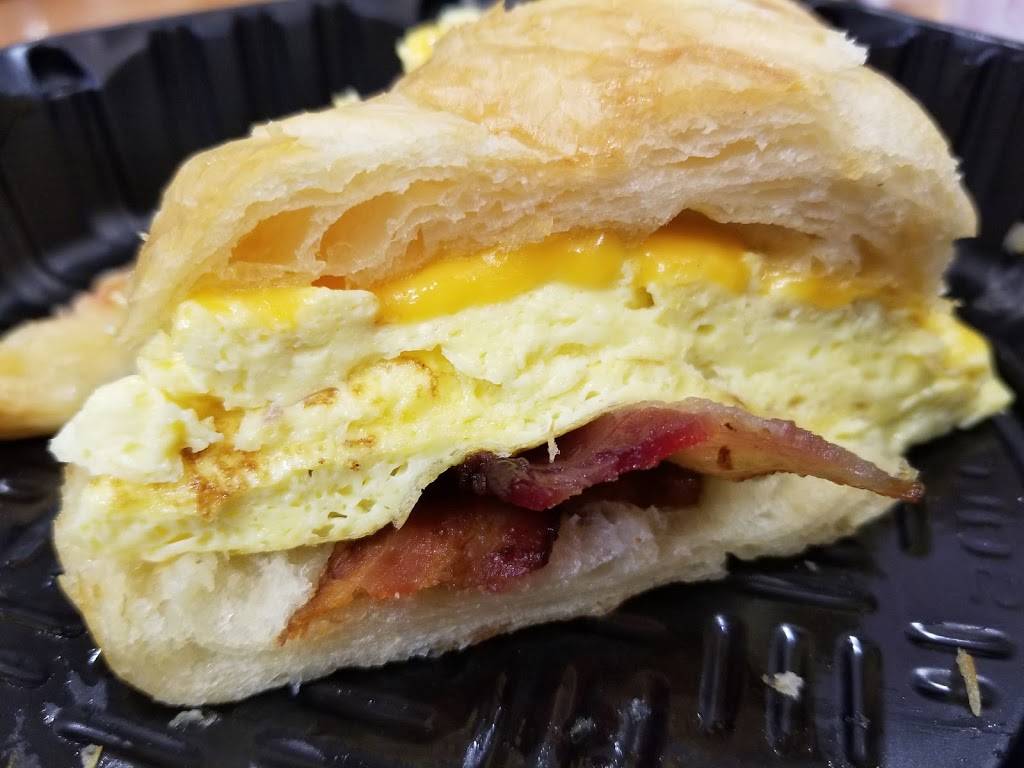 la Madeleine Country French Cafe | cafe | 4140-4204 E Sky Harbor Blvd, Phoenix, AZ 85034, USA | 6022756582 OR +1 602-275-6582