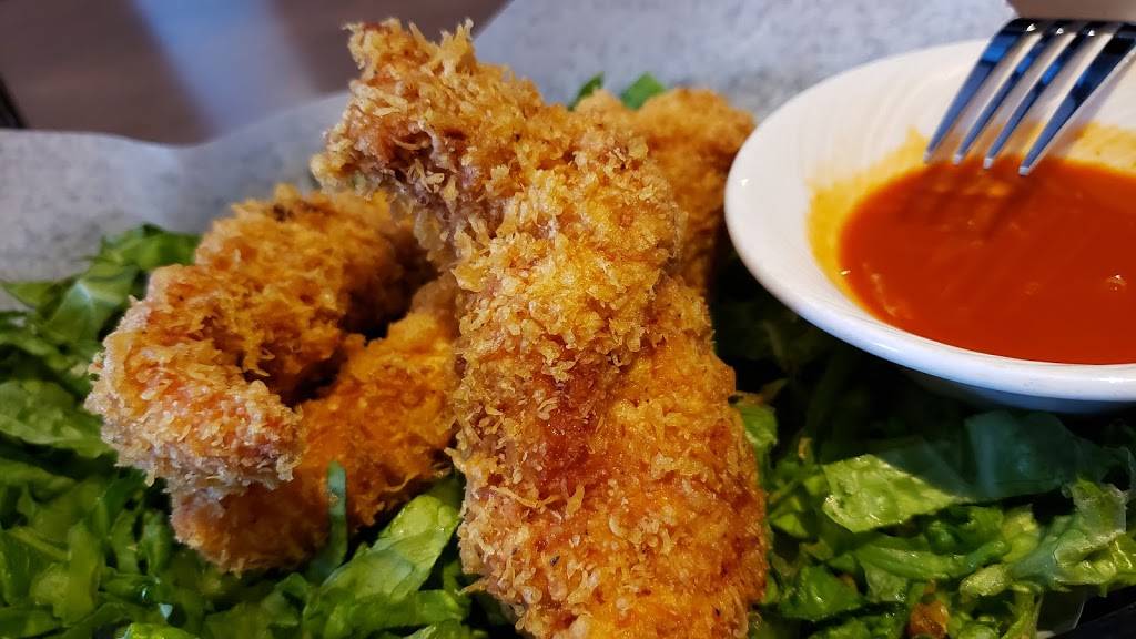 Crazy chicken sports grille | restaurant | 790 Arlington Ridge UNIT 100, Akron, OH 44312, USA | 3306452277 OR +1 330-645-2277