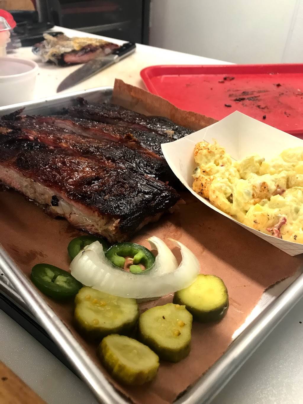 the rusty buckle bbq company | restaurant | 22664 Community Dr, New Caney, TX 77357, USA | 2813540447 OR +1 281-354-0447