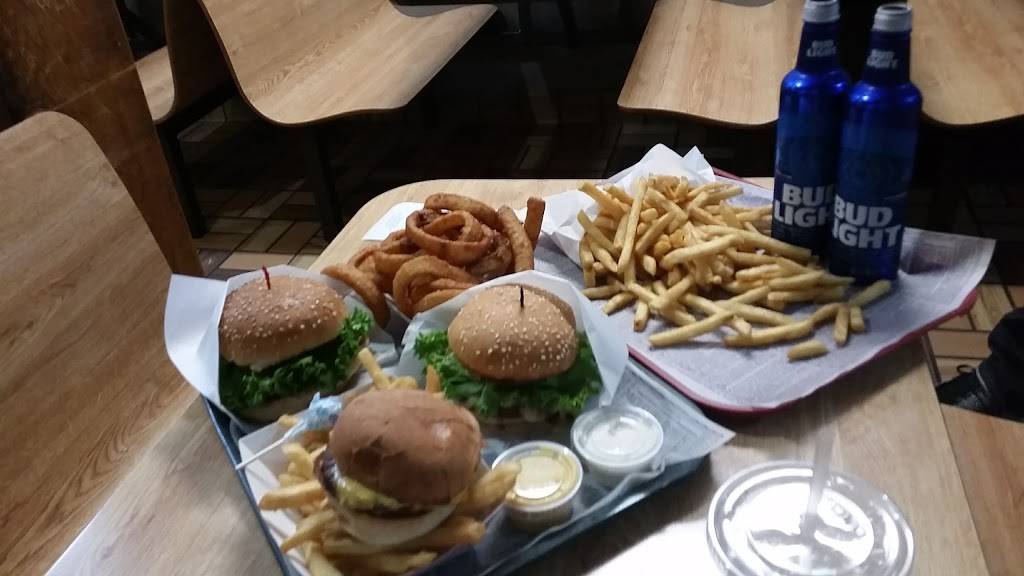 Sno-Flake Drive-In | restaurant | 3059 Lake Tahoe Blvd, South Lake Tahoe, CA 96150, USA | 5305446377 OR +1 530-544-6377