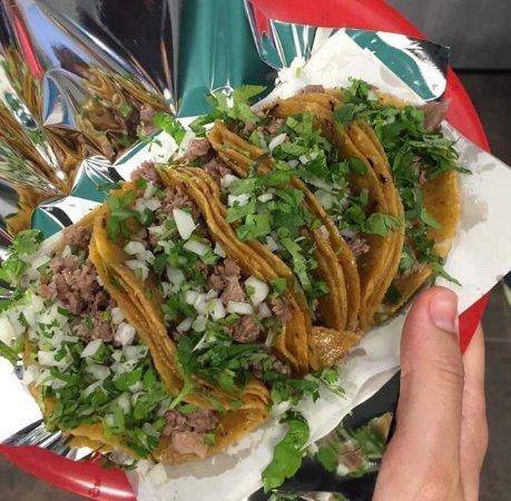 El Mercadito | restaurant | 77 Marrows Rd, Newark, DE 19713, USA | 3027384287 OR +1 302-738-4287