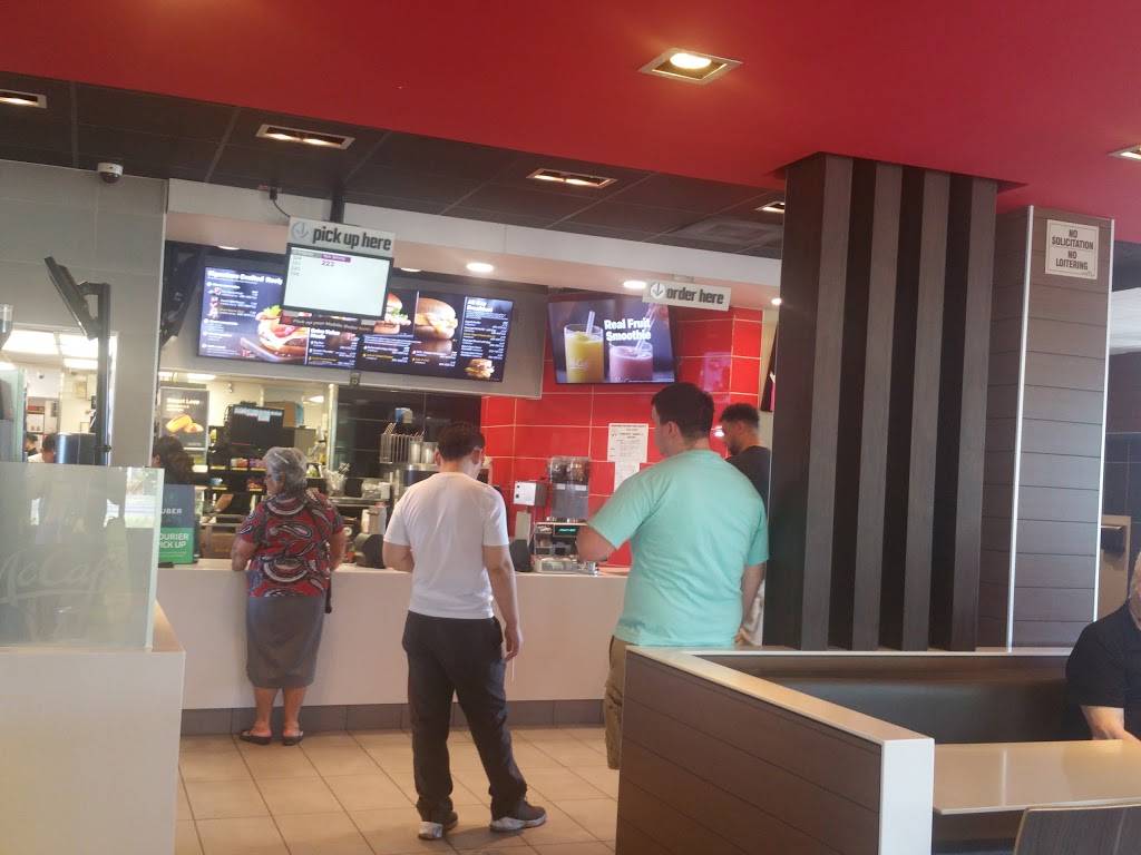 McDonalds | cafe | 3646 King St, Alexandria, VA 22302, USA | 7033790441 OR +1 703-379-0441