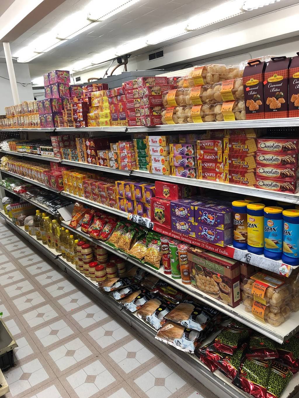 Halal Mart Skokie | restaurant | 5158 Main St, Skokie, IL 60077, USA | 8472130636 OR +1 847-213-0636