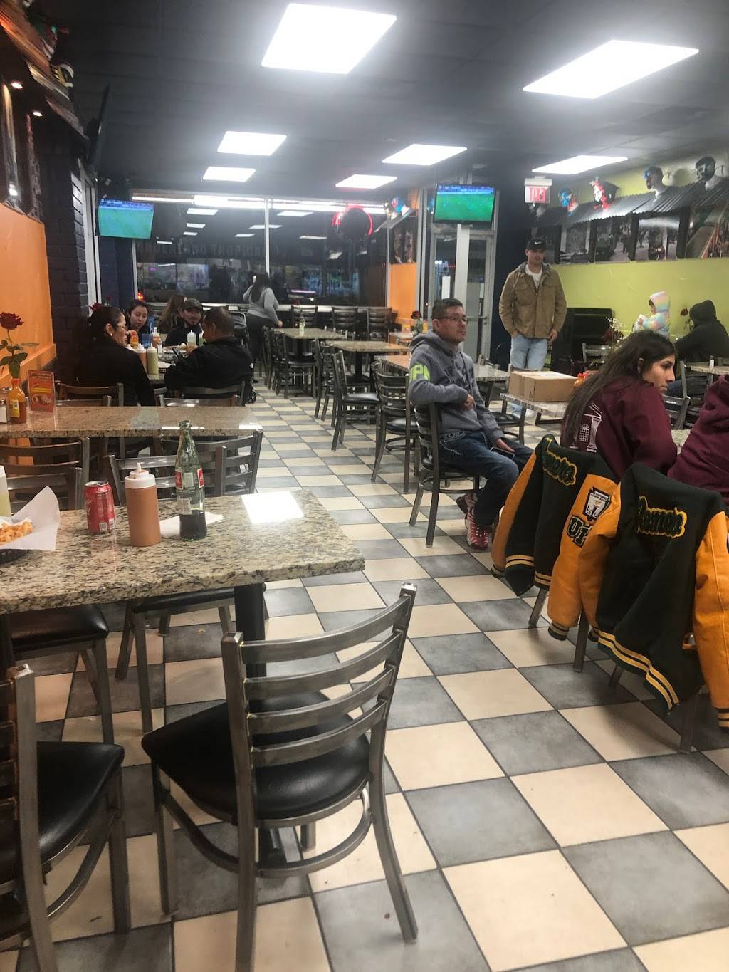 Tortas Insurgentes | restaurant | 201 W Jefferson Blvd, Dallas, TX 75208, USA | 4693177411 OR +1 469-317-7411