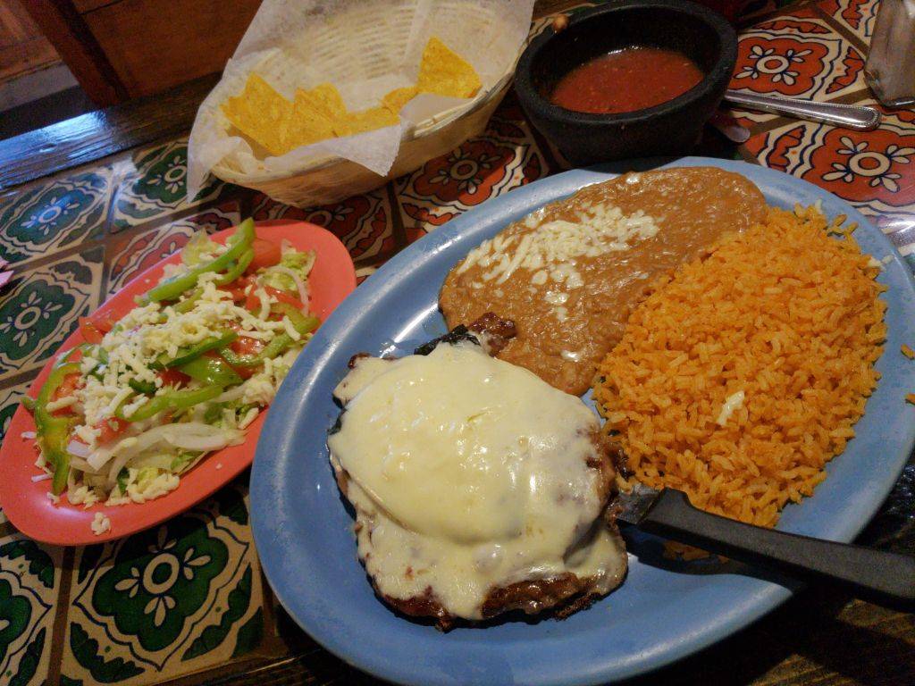 El Mexicano Restaurant | restaurant | 503 Riverstone Pkwy, Kankakee, IL 60901, USA | 8159335426 OR +1 815-933-5426