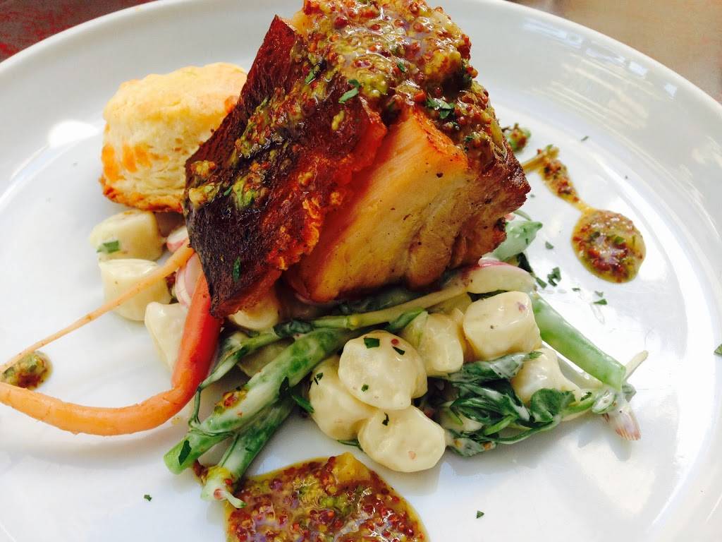 The Village House | restaurant | 759 Chemin Riverside, Wakefield, QC J0X 3G0, Canada | 8194591445 OR +1 819-459-1445