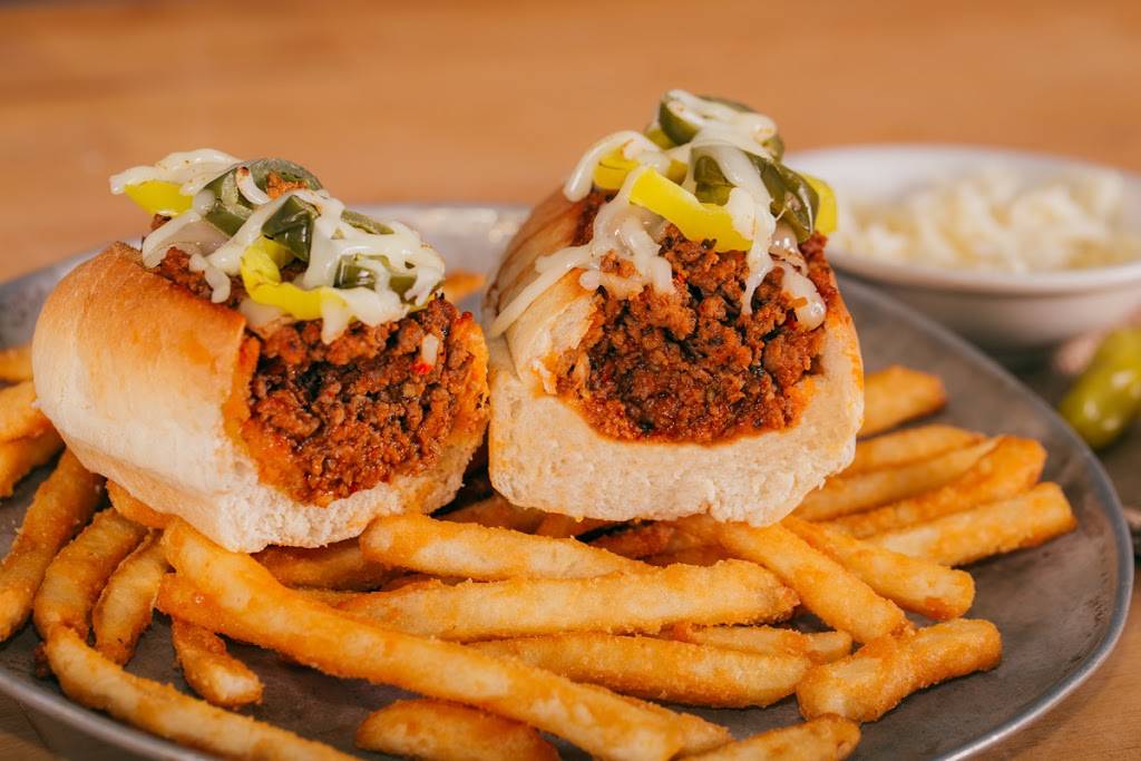 Bianchis Hilltop Restaurant | restaurant | 2820 Hubbell Ave, Des Moines, IA 50317, USA | 5152652746 OR +1 515-265-2746