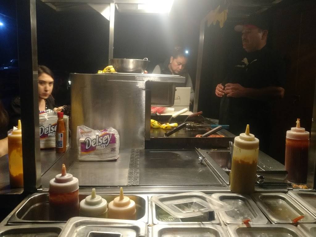 Hot Dogs estilo Sonora | restaurant | 22207, Calle La Purísima 19902, Buenos Aires Sur, 22207 Tijuana, B.C., Mexico | 016643477807 OR +52 664 347 7807