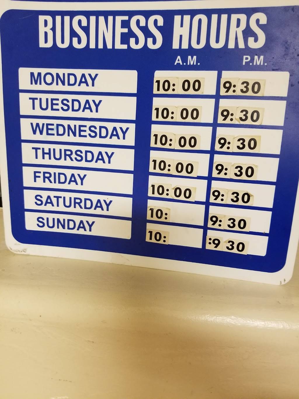 Rio Rico Hawks Pizza | restaurant | 1279 W Frontage Rd, Rio Rico, AZ 85648, USA | 5203777080 OR +1 520-377-7080