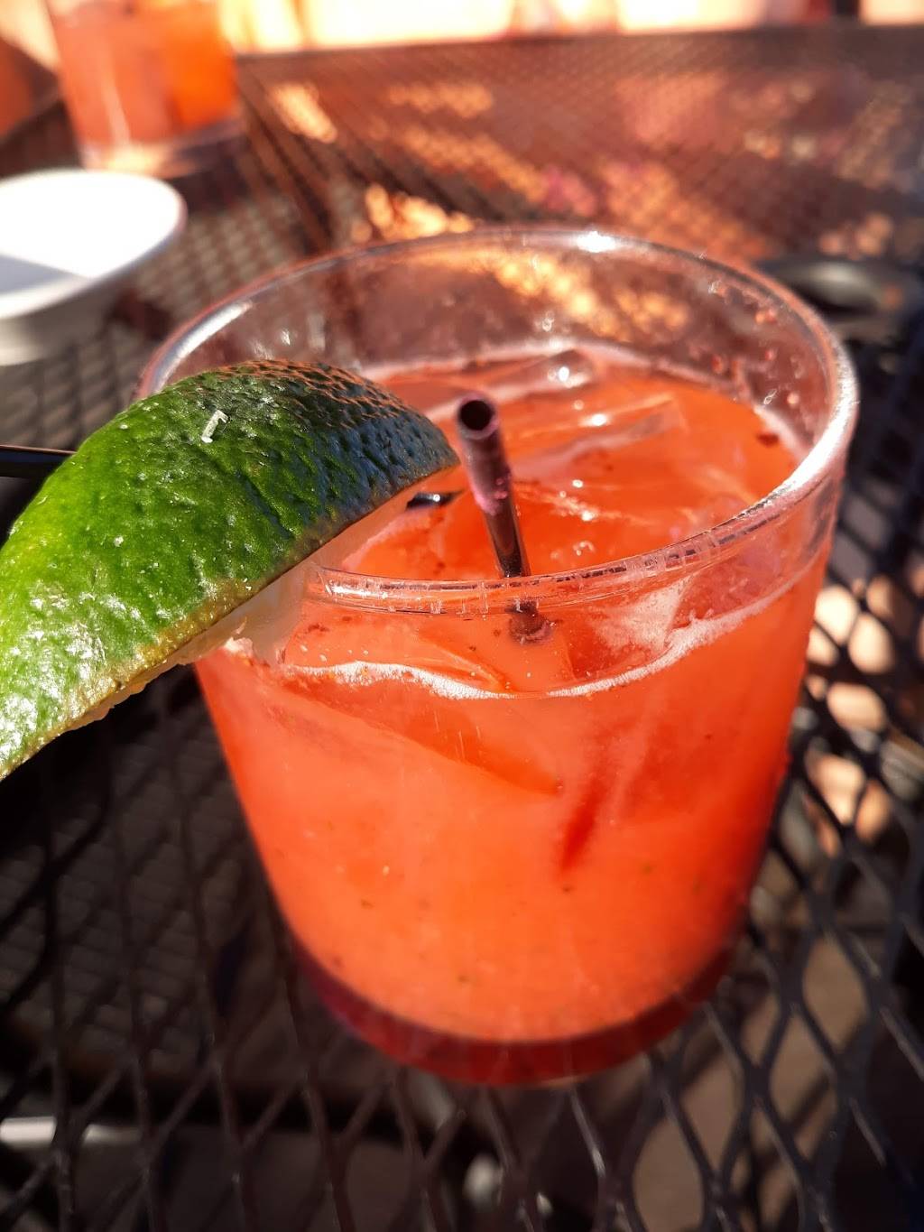 The District Eatery Tap & Barrel | restaurant | 112 W 2nd St, Sanford, FL 32771, USA | 4073302730 OR +1 407-330-2730