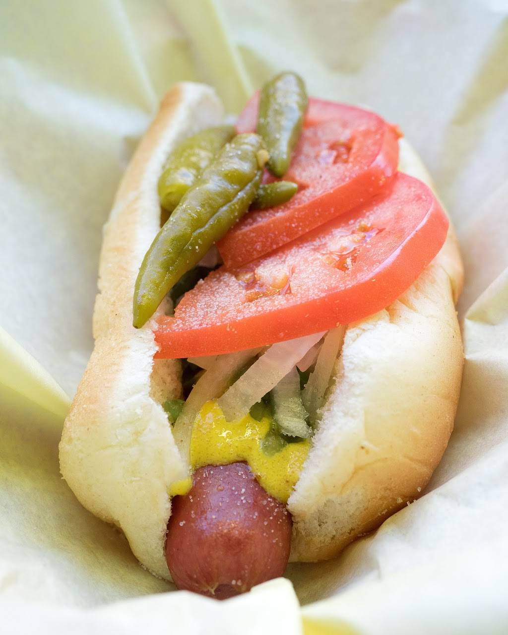 Budackis Drive In | restaurant | 4739 N Damen Ave, Chicago, IL 60625, USA | 7735611322 OR +1 773-561-1322