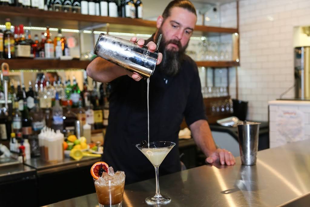 Aurelia - Honest Food & Drink | restaurant | 16 N Main St, Chagrin Falls, OH 44022, USA | 4406007770 OR +1 440-600-7770