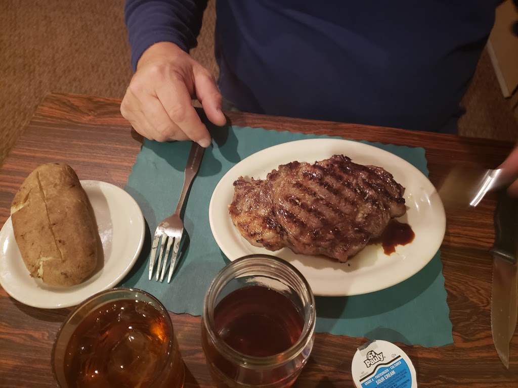 Monarch Steak House & Lounge | night club | 431 Renner Rd, Sioux Falls, SD 57104, USA | 6053322681 OR +1 605-332-2681