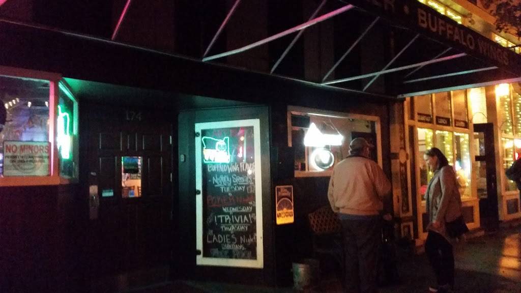 Arena Sports Bar & Grill | restaurant | 174 S Main St, Independence, OR 97351, USA | 5038380054 OR +1 503-838-0054