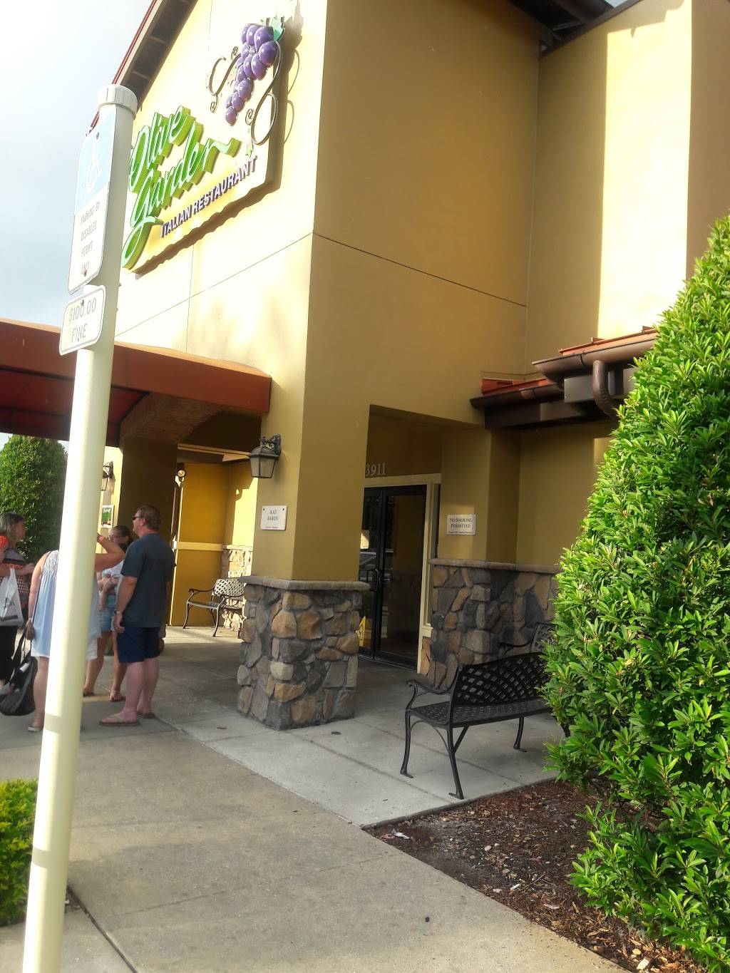 Olive Garden Italian Restaurant | meal takeaway | 3911 US Hwy 98 N, Lakeland, FL 33809, USA | 8638583876 OR +1 863-858-3876