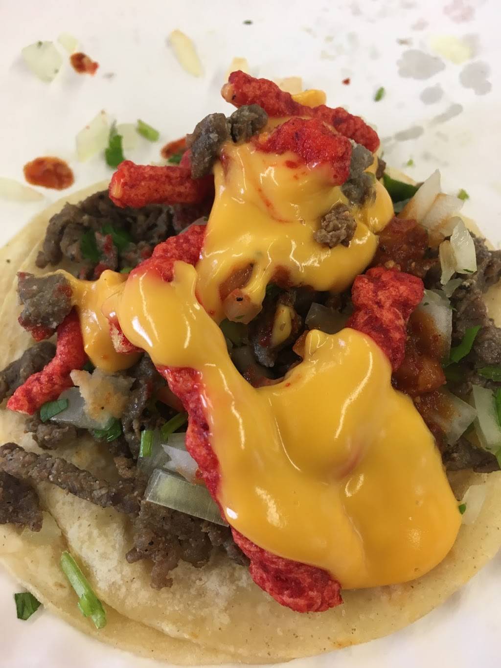 La Villa Taqueria | restaurant | 700 Planz Rd, Bakersfield, CA 93304, USA | 6613979884 OR +1 661-397-9884