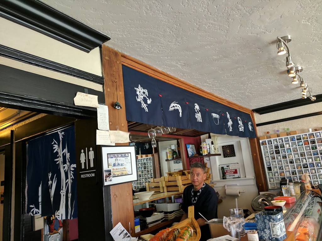 Zum Sushi | restaurant | 159 Central Ave, Pacific Grove, CA 93950, USA | 8313728700 OR +1 831-372-8700