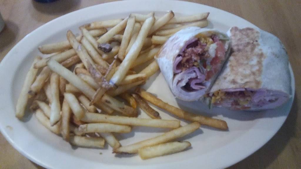 Beef O Bradys | restaurant | 892 W Sugarland Hwy, Clewiston, FL 33440, USA | 8639835002 OR +1 863-983-5002