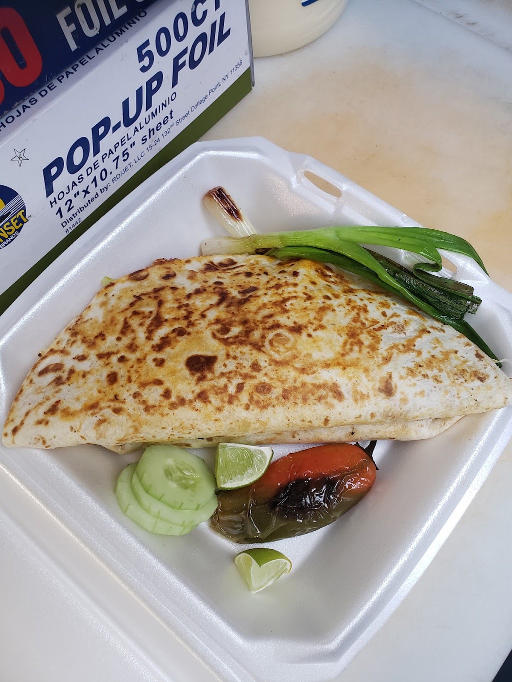 Tacos y Tortas El P. Luche | restaurant | 1745 S Federal Blvd, Denver, CO 80219, USA | 7203857904 OR +1 720-385-7904