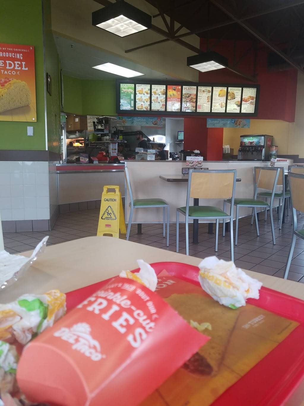 Del Taco | meal takeaway | 15300 Summit Ave, Fontana, CA 92336, USA | 9094630059 OR +1 909-463-0059