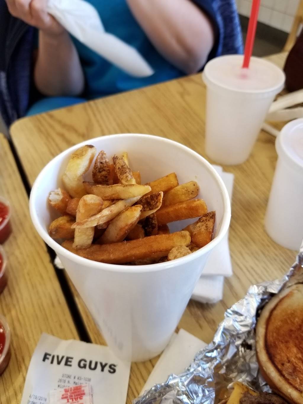 Five Guys | meal takeaway | 2616 N Maize Rd Unit 100, Wichita, KS 67205, USA | 3167225489 OR +1 316-722-5489