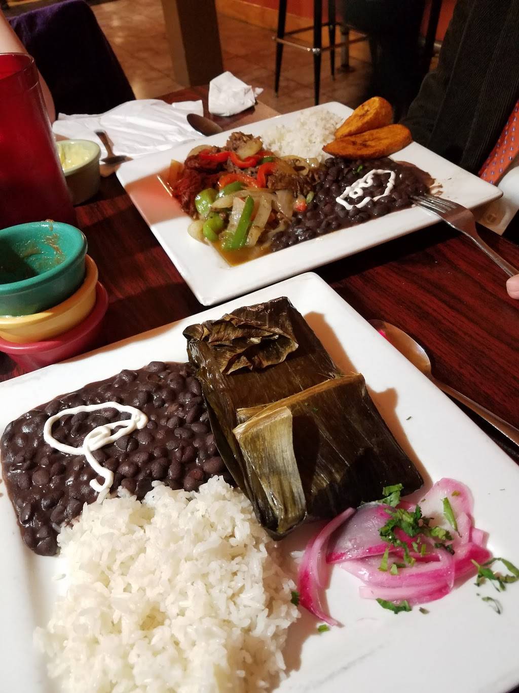 Zarates Latin Mexican Grill | restaurant | 706 S Broadway, Edmond, OK 73034, USA | 4053306400 OR +1 405-330-6400