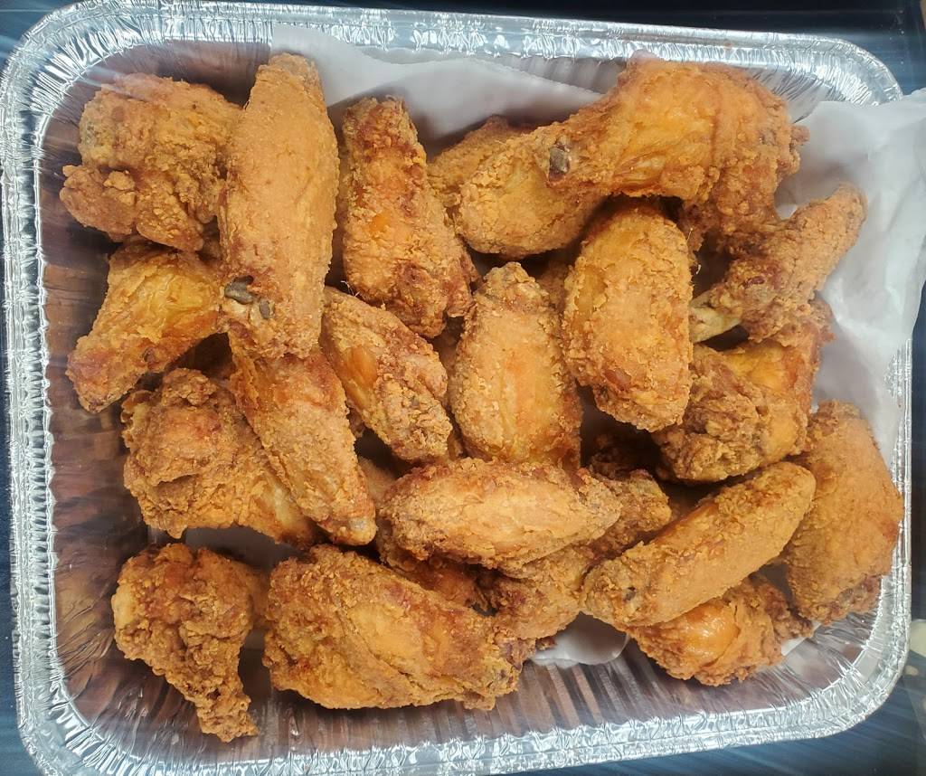 Mikes Fish and Chicken LLC | restaurant | 11947 Hamilton Ave, Cincinnati, OH 45231, USA | 5135104058 OR +1 513-510-4058