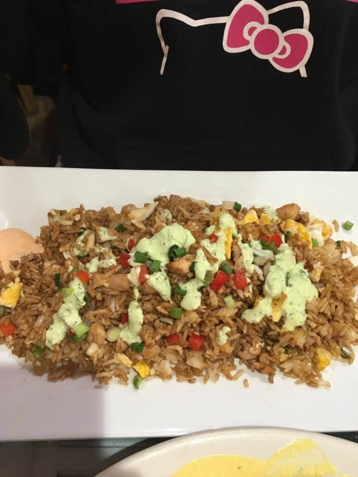 El Eden | restaurant | 114 Broadway, Newark, NJ 07104, USA | 8622673200 OR +1 862-267-3200