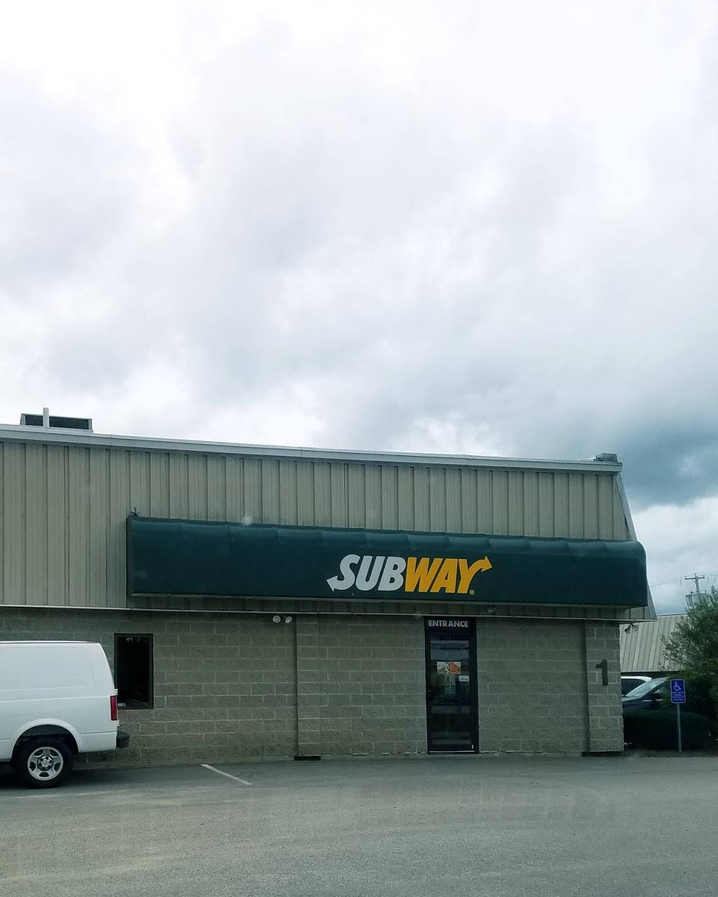 Subway | restaurant | 350 NH-108, Somersworth, NH 03878, USA | 6038415127 OR +1 603-841-5127