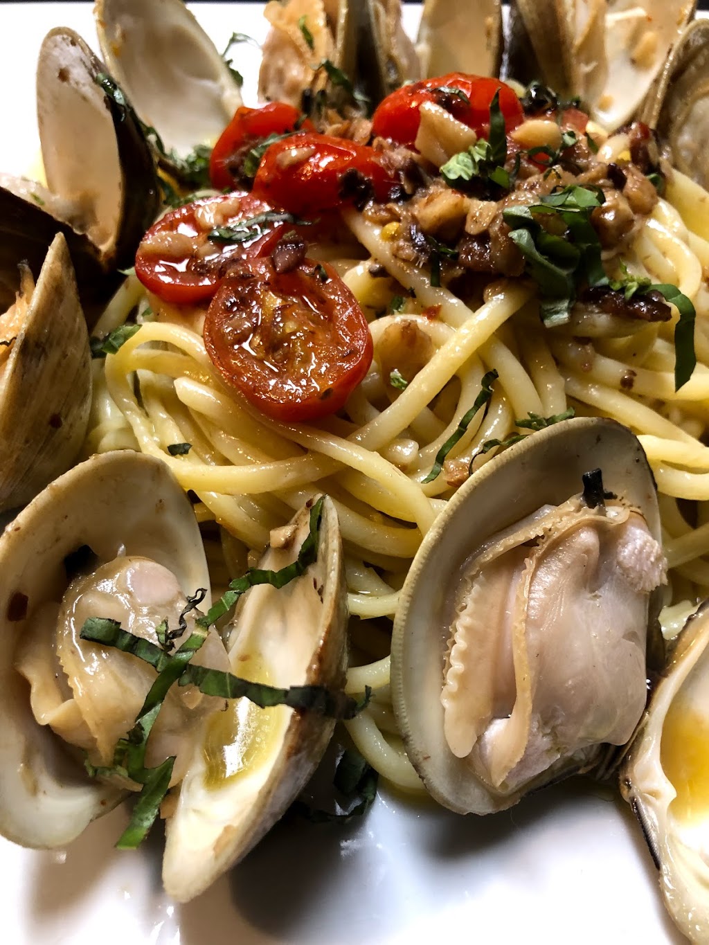 Roccos Cucina & Bar | restaurant | 450 Commercial Street, Boston, MA 02109, USA | 6175234055 OR +1 617-523-4055