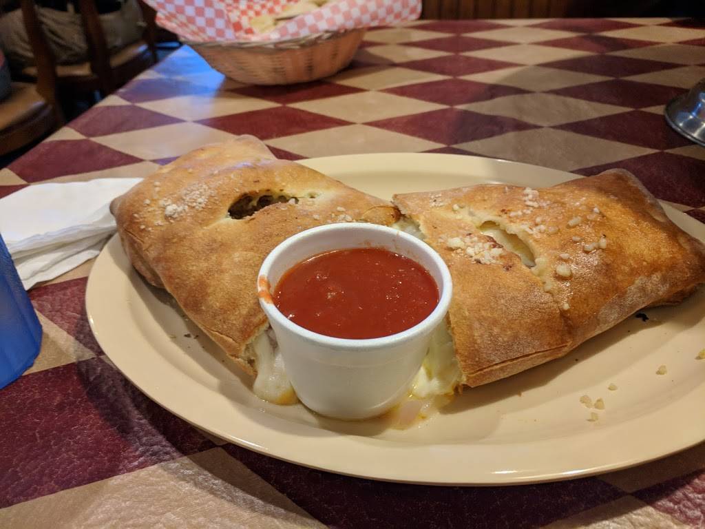 Vinnys Italian Grill | restaurant | 397 Garrisonville Rd, Stafford, VA 22554, USA | 5406578400 OR +1 540-657-8400