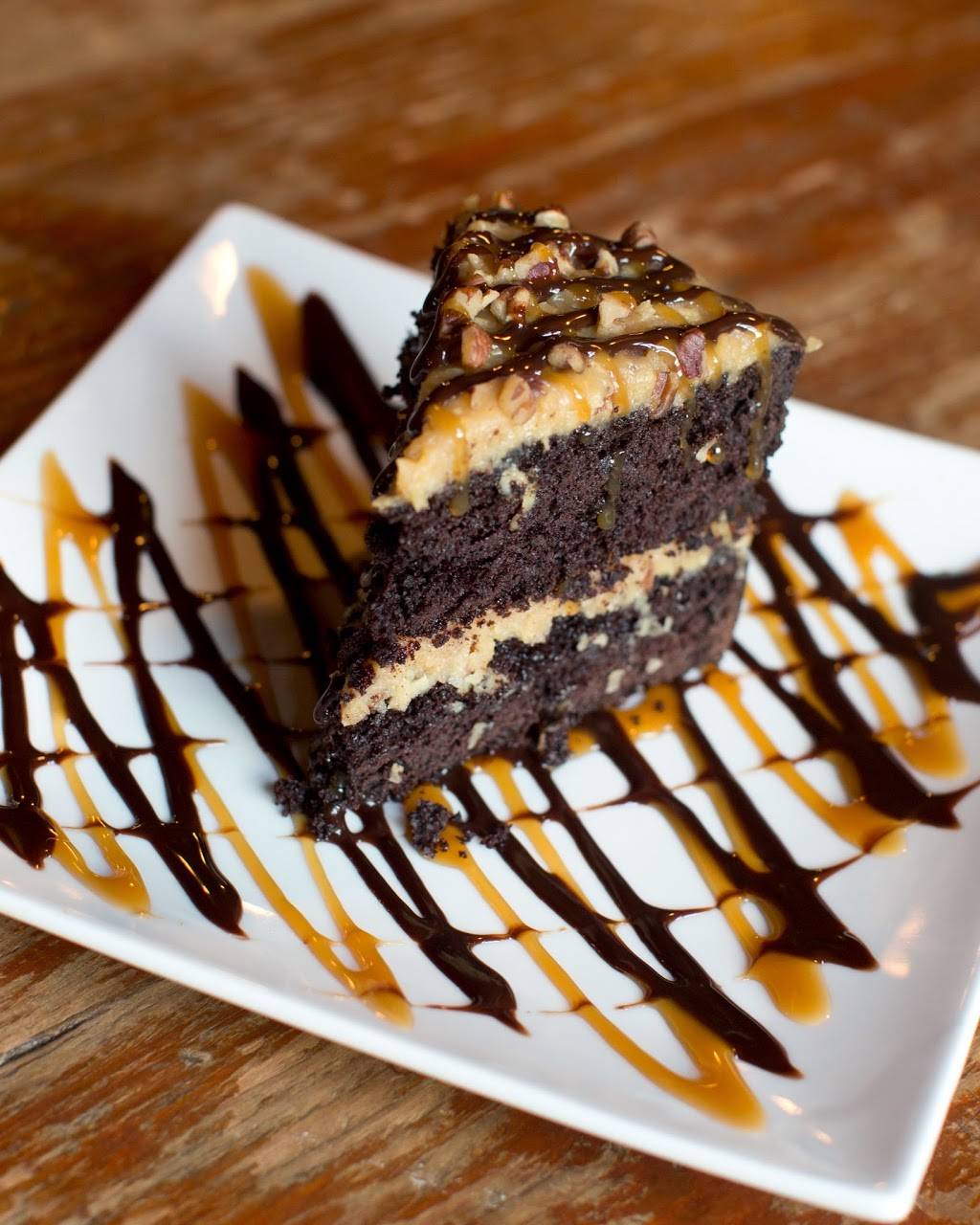 Hessen Haus | restaurant | 101 SW 4th St, Des Moines, IA 50309, USA | 5152882520 OR +1 515-288-2520