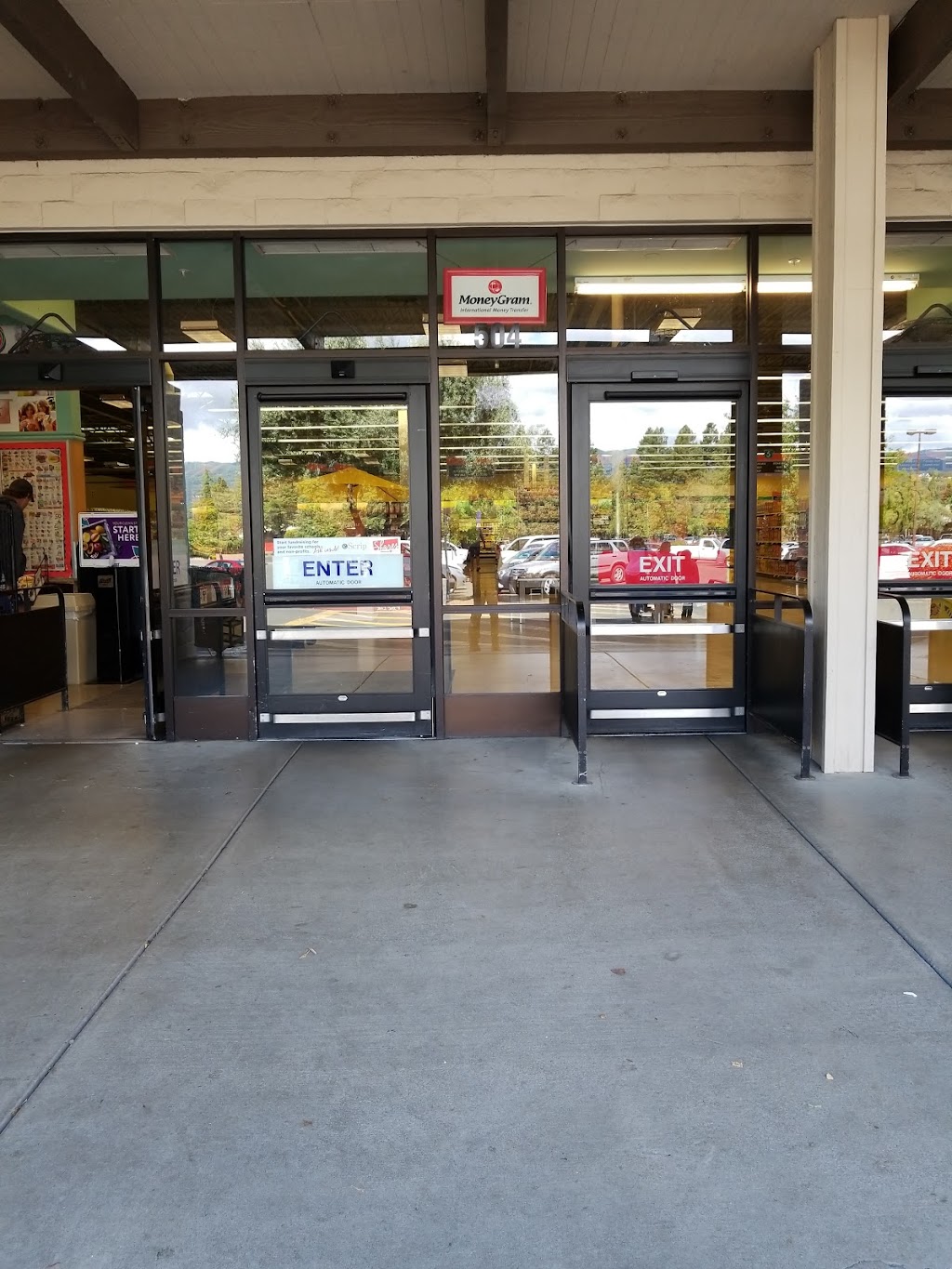 Lucky | meal delivery | 504 E Perkins St, Ukiah, CA 95482, USA | 7074623843 OR +1 707-462-3843