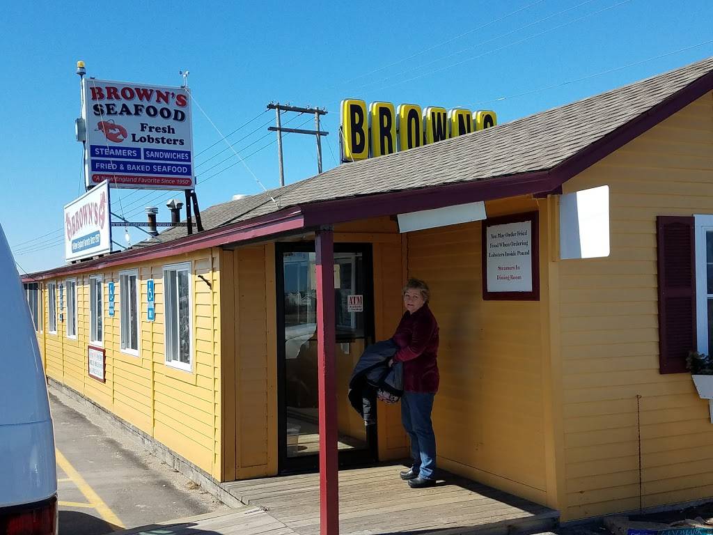Brown’s Lobster Pound | restaurant | 407 NH-286, Seabrook, NH 03874, USA | 6034743331 OR +1 603-474-3331