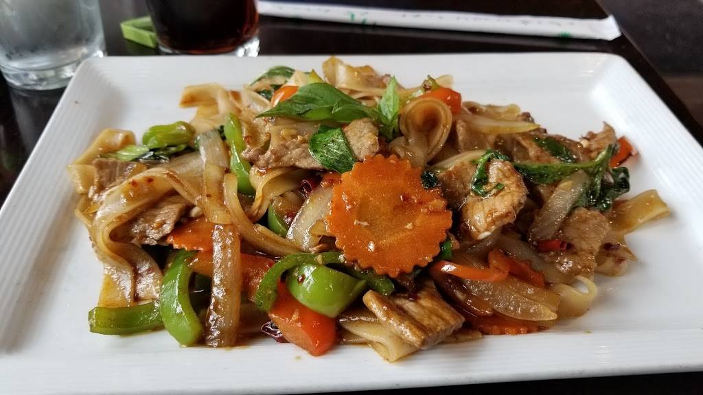 Bangkok Happy Bowl Thai Bistro and Sushi Bar | restaurant | 103.5 N Main St, Breckenridge, CO 80424, USA | 9705479998 OR +1 970-547-9998