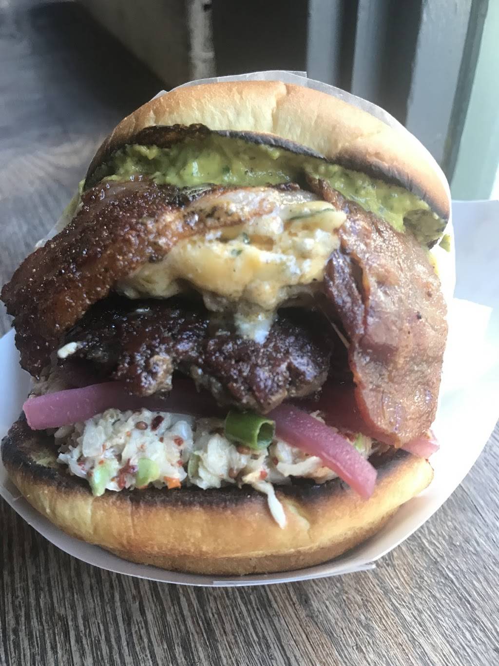 Wheelhouse Boston | restaurant | 100 High St, Boston, MA 02110, USA | 6174220082 OR +1 617-422-0082