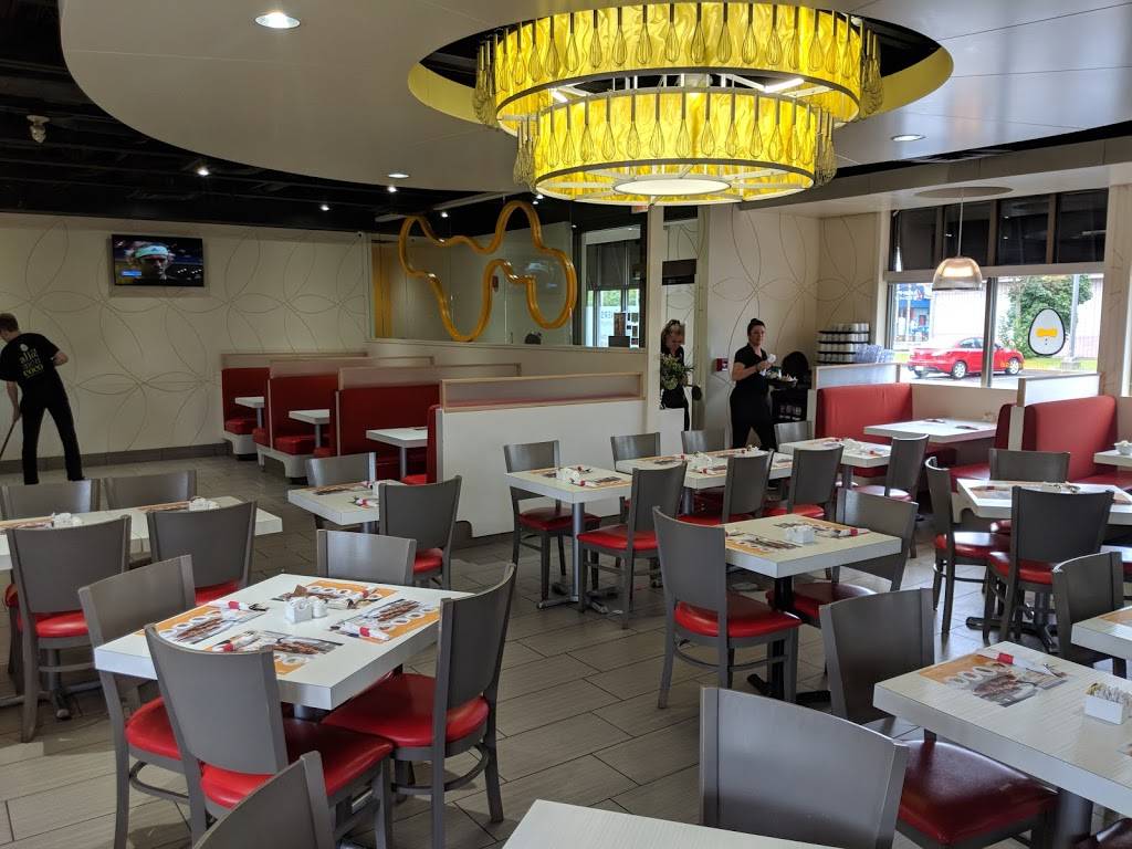 allô! mon coco - Ste Julie | restaurant | 1930 Rue Léonard-de-Vinci, Sainte-Julie, QC J3E 1Y8, Canada | 4506499595 OR +1 450-649-9595