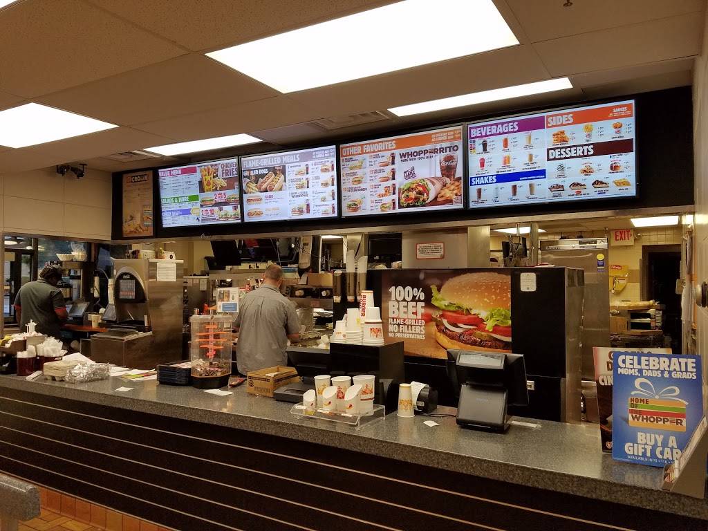 Burger King | restaurant | 3650 Aquila Ave S, St Louis Park, MN 55426, USA | 9529360440 OR +1 952-936-0440