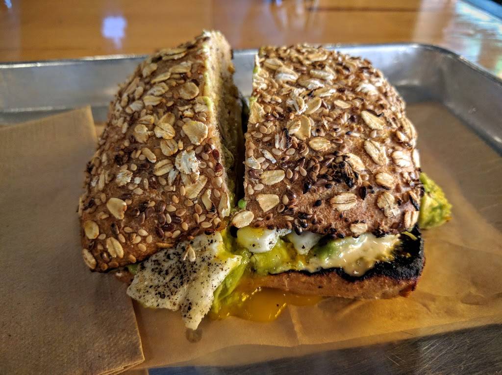 Lincoln Station | cafe | 409 Lincoln Pl, Brooklyn, NY 11238, USA | 7183992211 OR +1 718-399-2211