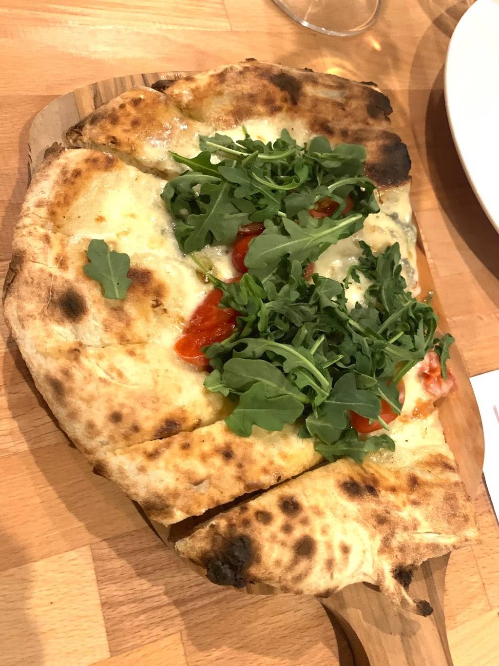 Regina Pizzeria | restaurant | 7681 Boulevard Taschereau, Brossard, QC J4Y 1A2, Canada | 4504863916 OR +1 450-486-3916