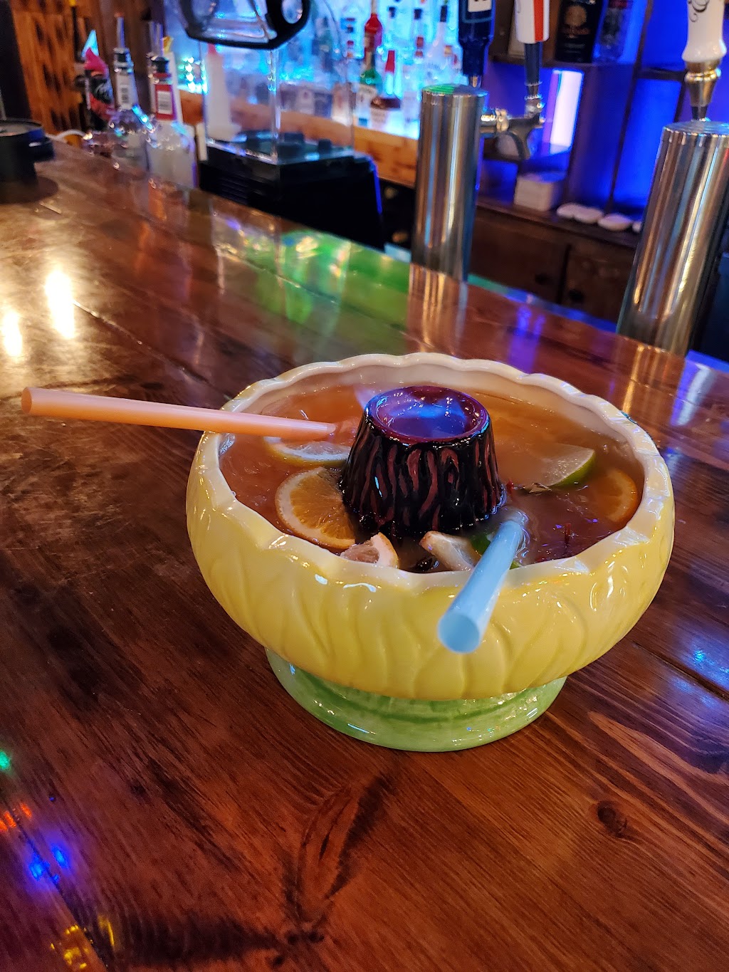 The Mighty Crab (Little Rock) | restaurant | 1817 S University Ave, Little Rock, AR 72204, USA | 5017471638 OR +1 501-747-1638