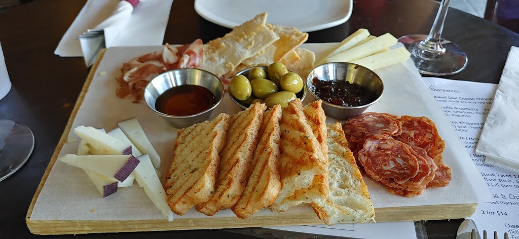 Cellar Door | restaurant | 5150 Main St A, Downers Grove, IL 60515, USA | 6302412030 OR +1 630-241-2030