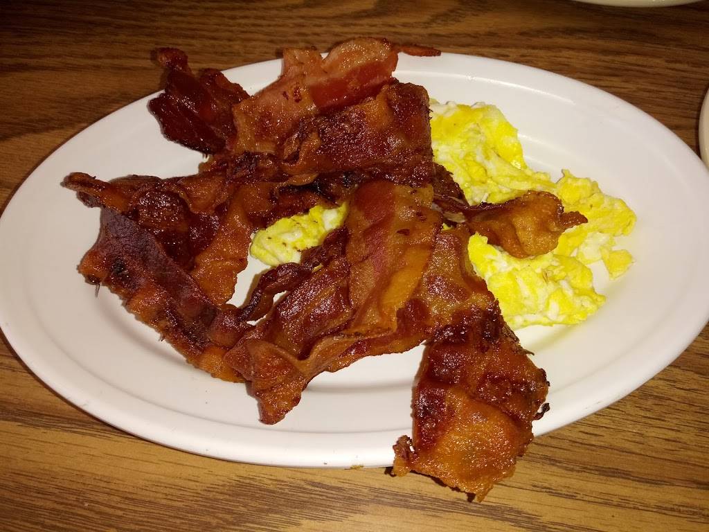 Log House Restaurant | restaurant | 4008 Troutdale Hwy, Mouth of Wilson, VA 24363, USA | 2765794440 OR +1 276-579-4440