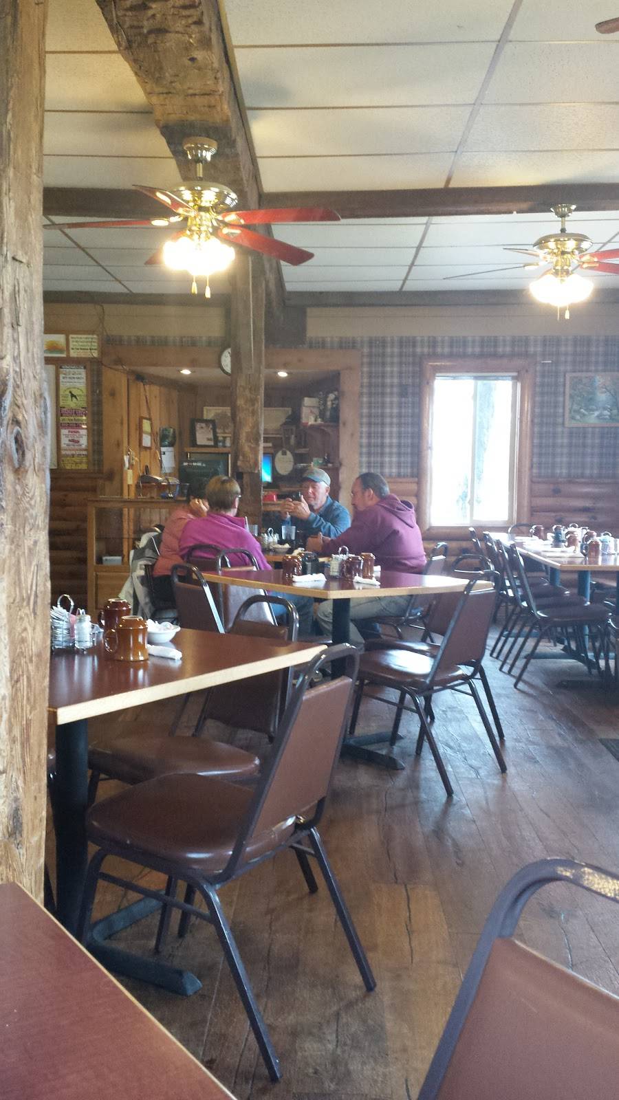 Bs Family Restaurant | restaurant | 111 E Huron Rd, Au Gres, MI 48703, USA | 9898768311 OR +1 989-876-8311