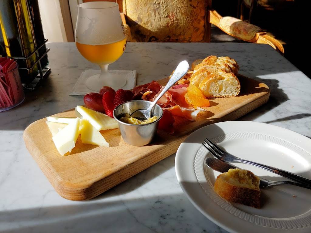 The Cheese & Wine Cafe | cafe | 802 N Dixie Hwy, Lantana, FL 33462, USA | 5615850123 OR +1 561-585-0123