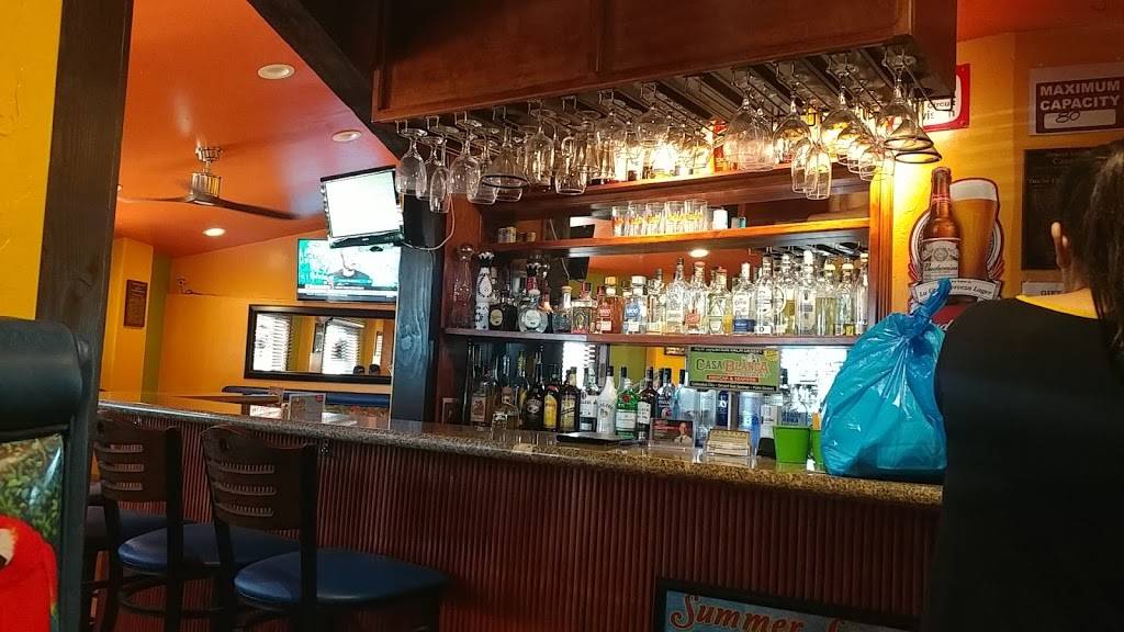 Casa Blanca Restaurant | restaurant | 3658, 66370 Pierson Blvd, Desert Hot Springs, CA 92240, USA | 7602515922 OR +1 760-251-5922