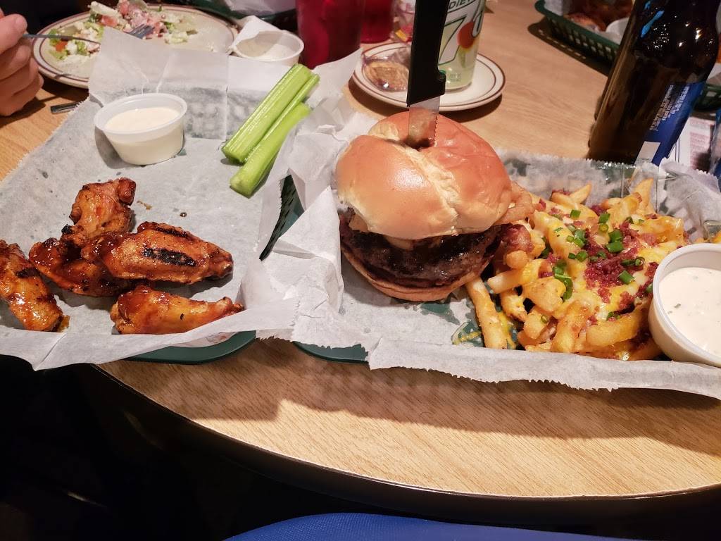 The Tower Bar & Grill | restaurant | 2403 W State Blvd, Fort Wayne, IN 46808, USA | 2604366310 OR +1 260-436-6310