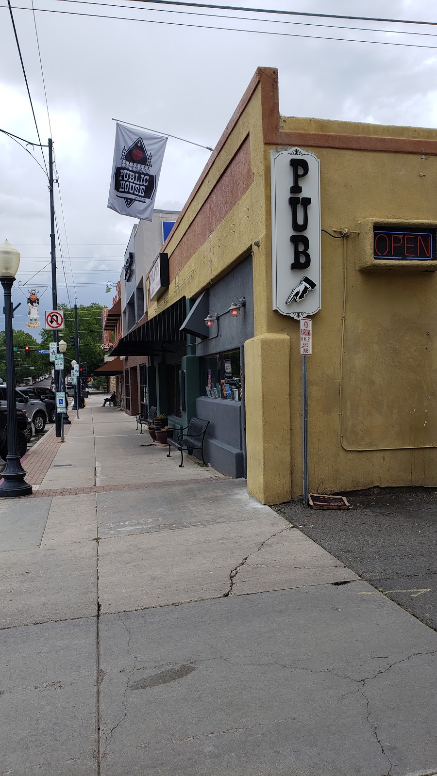 Prescott Public House | restaurant | 218 W Gurley St, Prescott, AZ 86301, USA | 9282778062 OR +1 928-277-8062